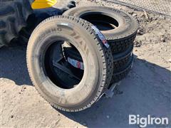 Kumho 11R22.5 Tires 