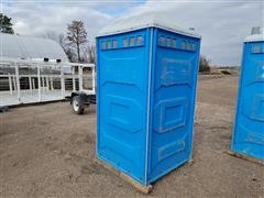 items/e1340e999760ed11a76e0003fff934d4/polyjohnpjn3portablerestroom-2_6ee0567f7d9143689b345dbc66fef8f4.jpg