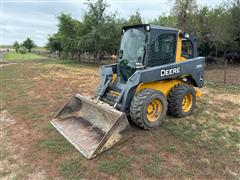 2012 John Deere 318D Skid Steer 