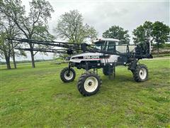 Spra-Coupe 4440 Self-Propelled Sprayer 