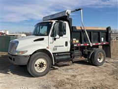 2004 International 4200 S/A Dump Truck 