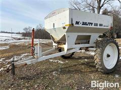 Mobility 600 Fertilizer Spreader 