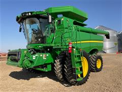 2022 John Deere S770 STS 2WD Combine 