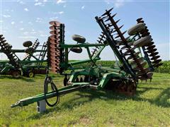 John Deere 630 Disk 