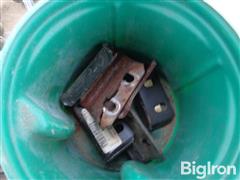 items/e2ae6275ffc1ef1195f6000d3a620d5e/johndeere980fieldcultivatorunuseddragteethandshankspring_9b965095cfc345b88f6430d38b952552.jpg