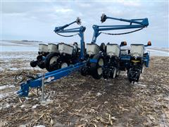 2012 Kinze 3200 Front Fold 12R30 Planter 