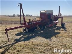 International Harvester 800 8R30" Row Crop Planter 