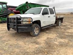 2011 Chevrolet Silverado 2500 HD 4x4 Crew Cab Flatbed Pickup 