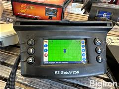 items/e2ded4ee25a5ef1195f6000d3a620d5e/trimbleez-guide250auto-steer_67b3691eb3944fda8144e5159e6890d1.jpg