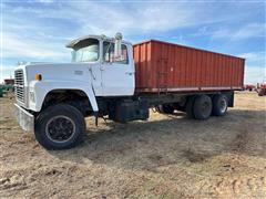 1977 Ford L9000 T/A Grain/Silage Truck 