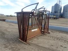 Powder River Cattle Chute W/Palpation Cage 
