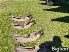 items/e38a5d144a0ef0119d476045bd49d9c9/john-deere-643-poly-corn-header-w-cart_6ab58440b26b4089bb261cb496788e3f.jpg