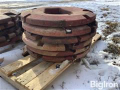 items/e3acdb7750ef4559adb357593af5c050/farmall-6818d-rear-axle-weights_23dc6a53d6f34eb197b4a7f66d348e31.jpg