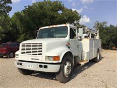 1992 International 4900 S/A Service Truck 