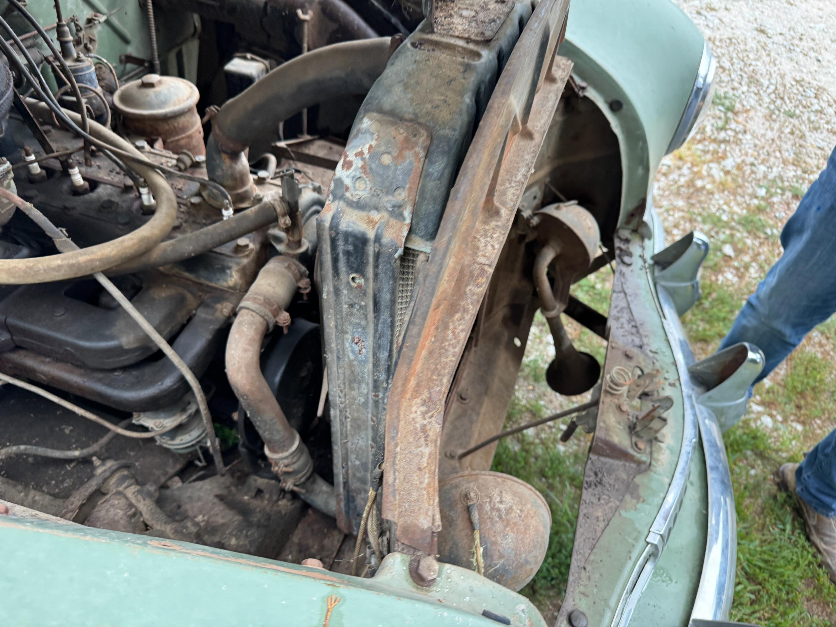 items/e3b2dd3fb955ef11a4e60022488ec0a9/1948kaisertravelersedan_017874f546b2496398229cb6fa3d3ac5.jpg