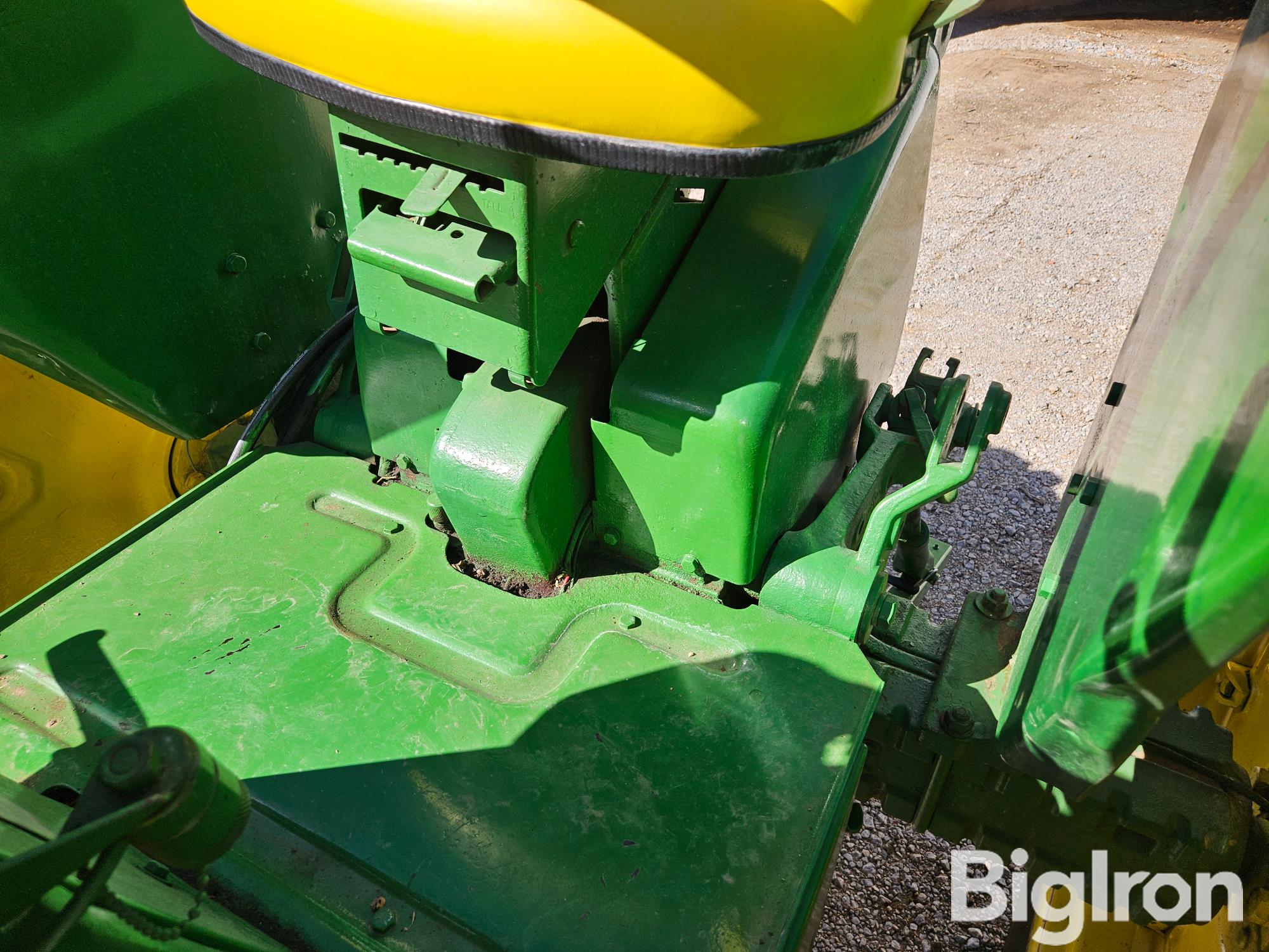 items/e3d4a3bd8c8aef119443000d3acfdee0/1961johndeere30102wdtractorw148loader_086f3c17d53f497daa77bdcad6959d29.jpg