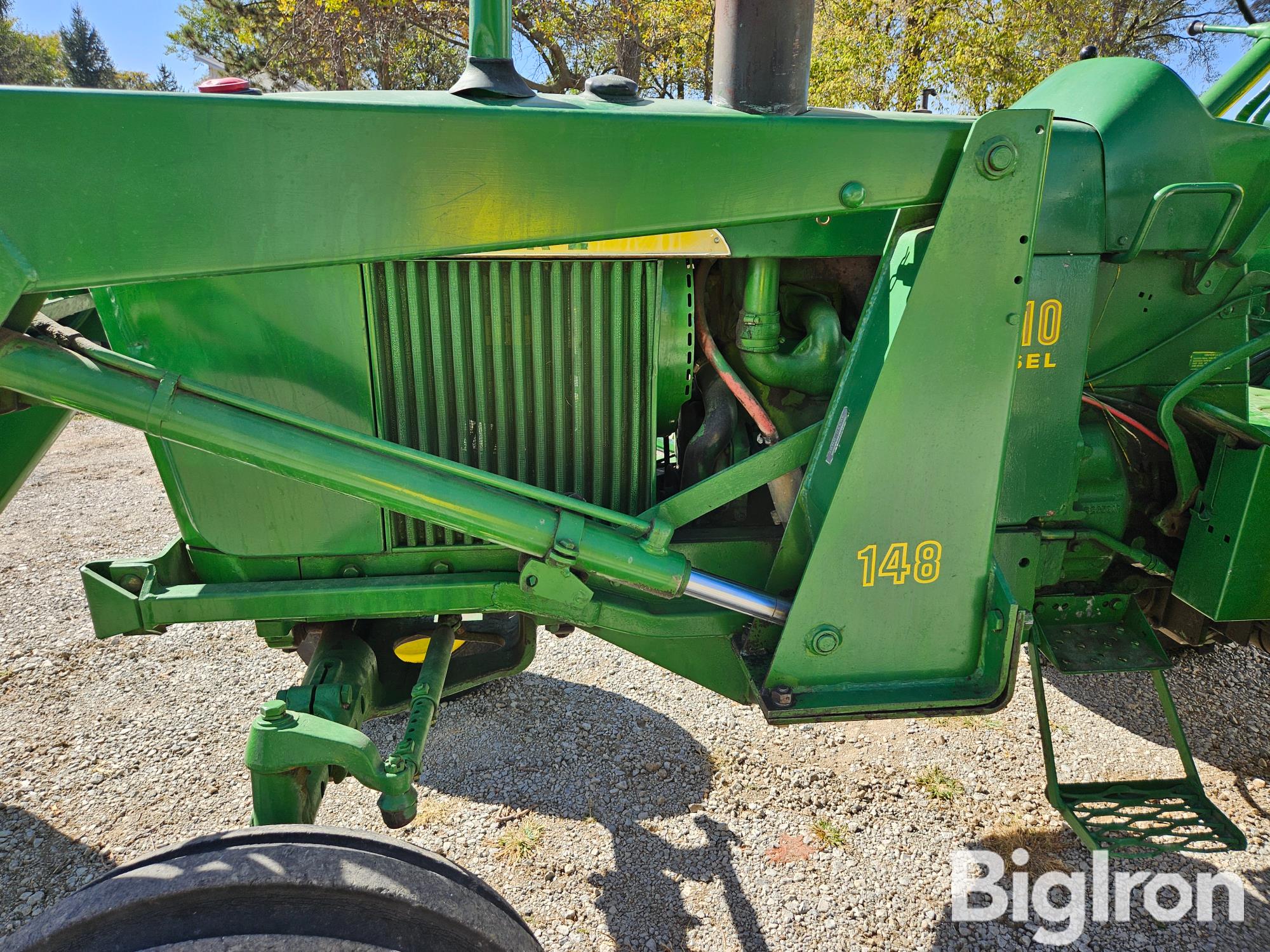 items/e3d4a3bd8c8aef119443000d3acfdee0/1961johndeere30102wdtractorw148loader_9e012930bf7e4a3f99b8ff441aea53f6.jpg