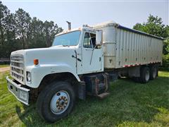 1979 International G2504 T/A Grain Truck 