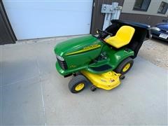 2005 John Deere LT180 Automatic Lawn Tractor W/Mower Deck 