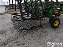 items/e40a09461cacef1195f6000d3a620d5e/johndeere2210fieldcultivator-19_0b19cbd99c5c488ca63ac4de9ee2951c.jpg