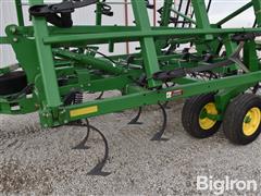 items/e40a09461cacef1195f6000d3a620d5e/johndeere2210fieldcultivator-19_1b39f0c2168e4814a95eae761905d7d2.jpg