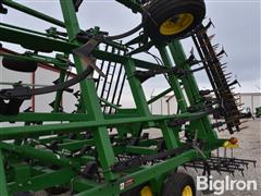 items/e40a09461cacef1195f6000d3a620d5e/johndeere2210fieldcultivator-19_748e275e6440478dbb024e75acfec0b5.jpg