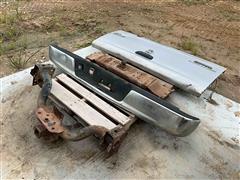 2005 Dodge RAM Pickup Tailgate, Rear Bumper & Hitches 