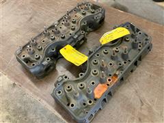 1957 Chevrolet 348ci Cylinder Heads 