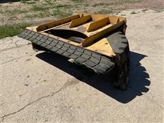 Rubber Tire Manure/Debris Pusher 