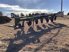 John Deere 1350 6 Bottom Plow 