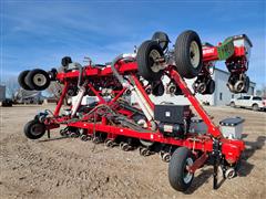 White 8000 Series 20R30 Precision Vacuum Planter On A Moore-Built Stack Fold 3-Pt Bar 