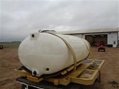 Ag-Chem 660 Gallon Poly Tank And Platform 