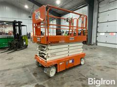 2017 Snorkel S4732E Electric Self-Propelled Scissor Lift 