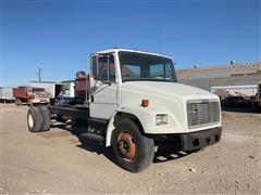 1999 Freightliner FL70 S/A Cab & Chassis 