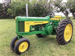 1959 John Deere 530 2WD Tractor 