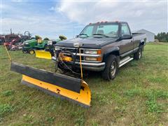 1995 Chevrolet 2500 4x4 Pickup W/8' Plow 