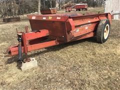 International 540 Manure Spreader 