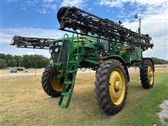 2009 John Deere 4830 Self-Propelled Sprayer 