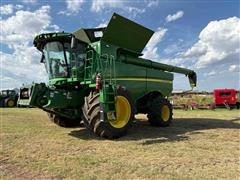 2023 John Deere S780 4WD Combine 