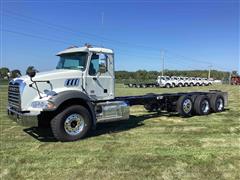 2023 Mack GR Tri/A Cab & Chassis 