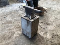 England Anvil & Stand 