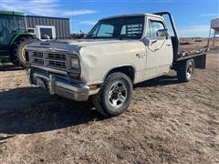 1986 Dodge W250 4x4 Flatbed Pickup 