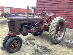 1950 International H 2WD Tractor 