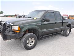 2000 Ford F250 XLT 4x4 Extended Cab Pickup 
