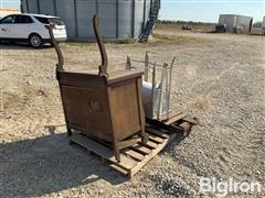 Dresser & Wash Tub 