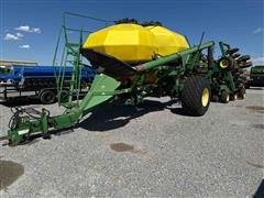 2001 John Deere 1850 Air Seeder W/1900 Cart 