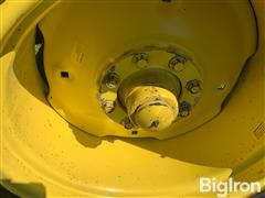 items/e77df35e490ef0119d476045bd488df1/1992-john-deere-9500-combine_29ae2e07fe6d44d196760837415a5bdb.jpg