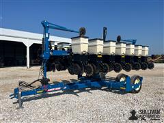 2022 Kinze 3505 8/15 Planter 