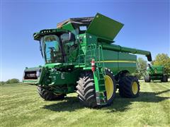 2018 John Deere S780 2WD Combine 