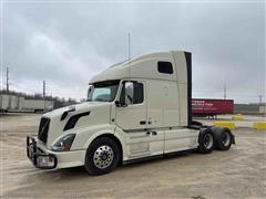 2014 Volvo VNL T/A Sleeper Cab Truck Tractor 